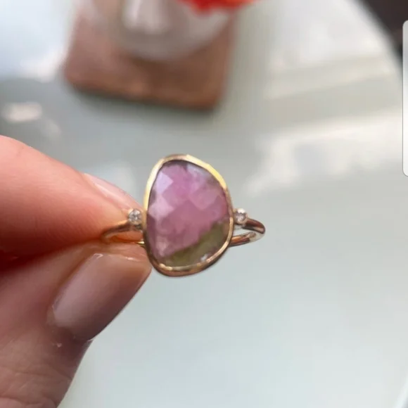 Watermelon Tourmaline 18k yellow bezel gold Ring - Picture 4 of 9